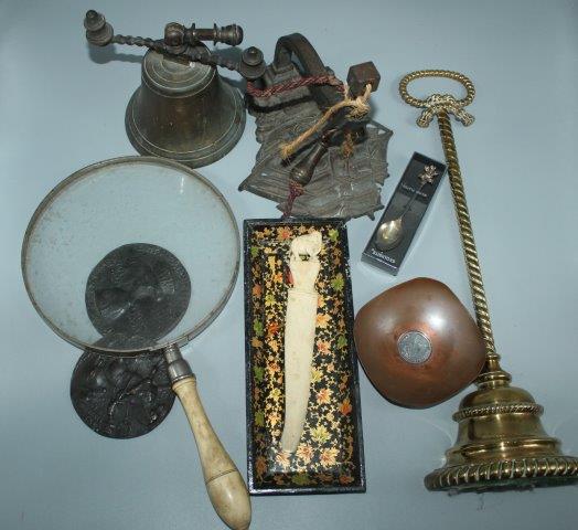 Ivory-mounted magnifying glass, Celanese paperknife, Indian carved ivory elephants, 24 Smurfs, brass box and doostop, etc